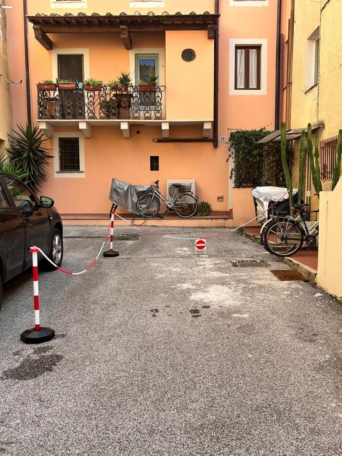 Saliscendi Lejlighed Pietrasanta Eksteriør billede